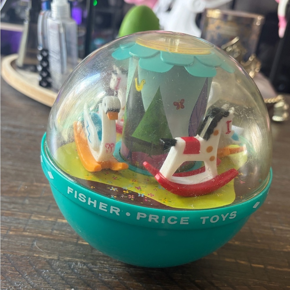 Vintage Fisher-Price 1966 roly poly jingle ball - working!